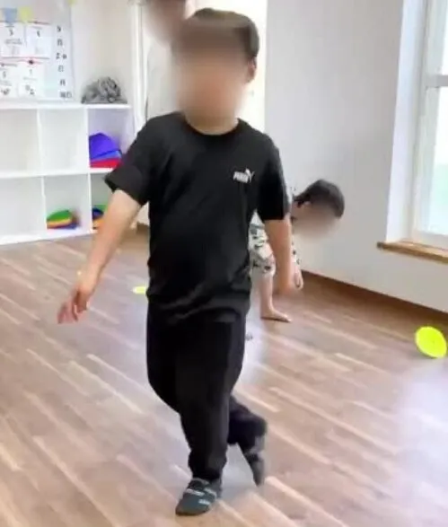 【送迎あり】にじいろクラスフラット札幌/【いろんなステップに挑戦！ステップで楽しく身体づくり🎵】