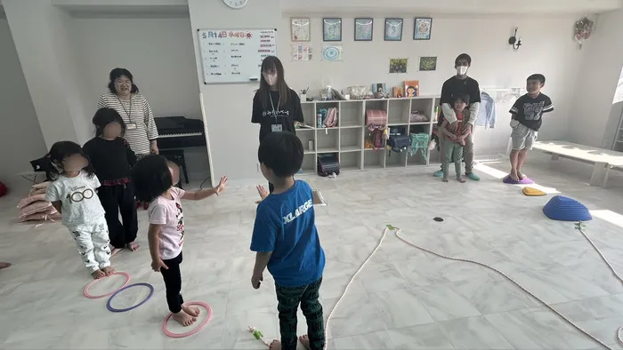 2025年2月OPEN（送迎あり）児童発達支援・放課後等デイサービスみらいベース名古屋高畑駅前/へびジャンケン王決定戦！勝つのは誰だ！？🐍