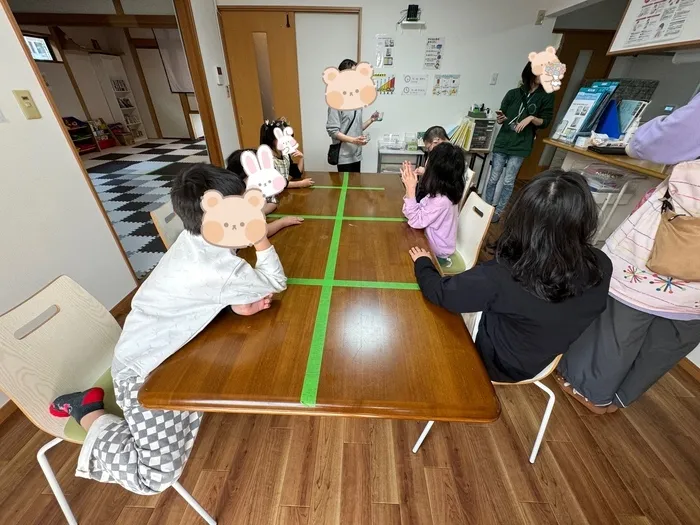 活動室はそれぞれのレベルに合わせてグループ分けもしてます😀