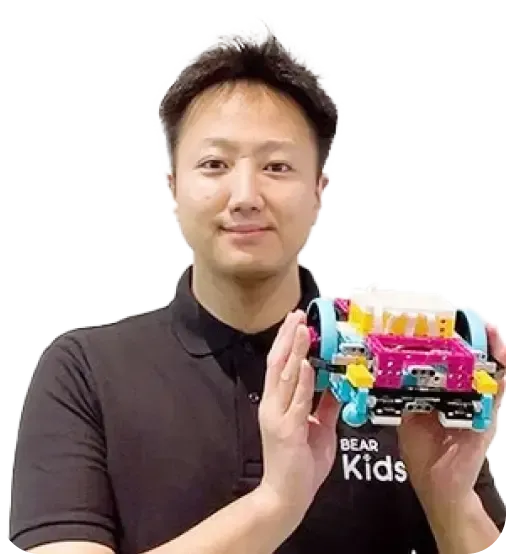 【ABA個別療育・LEGOプログラミング】BEAR KIDS(ベアキッズ)城東今福店/瀧浪 雄太(施設長兼児童発達支援管理責任者・社会福祉士・精神保健福祉士)