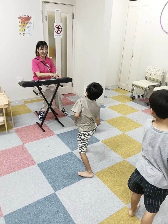 【令和7年3月OPEN！】ヒトツナ守山教室★送迎あり！集団療育/みんなで楽しく！✨リトミック🎵