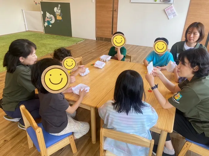 児童発達支援・放課後等デイサービス えほんの木 base. 相川/どんな気持ち？💕