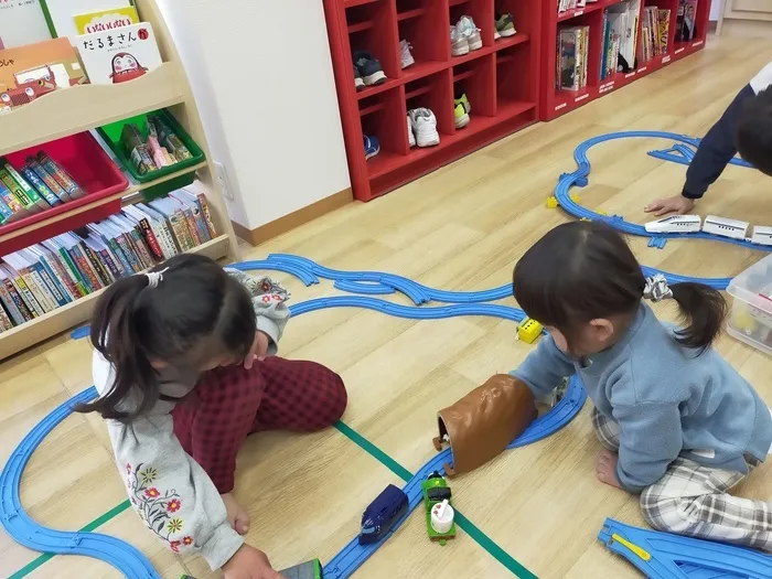 ポニーナ京成津田沼/異年齢交流「プラレール🚃」