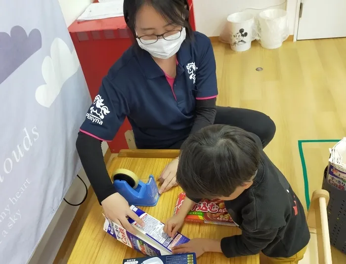 ポニーナ京成津田沼/自由発想の廃材工作✂️