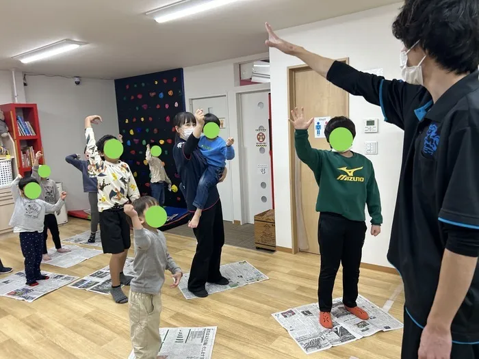 ポニーナ京成津田沼/新聞紙じゃんけん📰