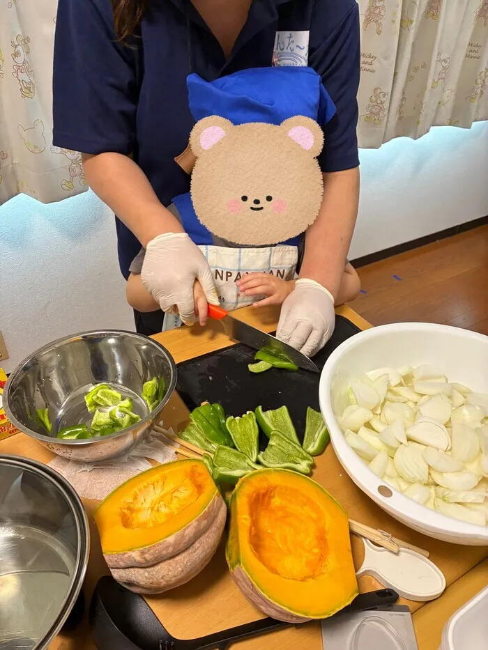 【空き枠あり】児童発達支援・放課後等デイサービスふぉんたーな/夏休み🎵　夏野菜カレー作り🥄