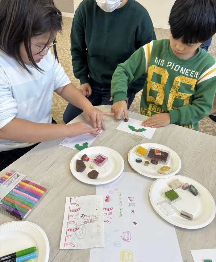 放課後等デイサービス　キラキラ沖野/グリーティングカード作り🎄🌟