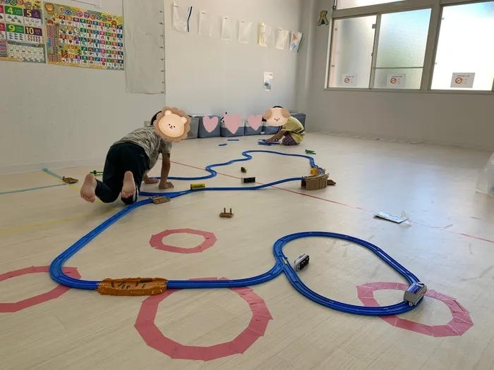 放デイ・児発　ブロッサムジュニア　横須賀堀ノ内教室/プラレール🚃