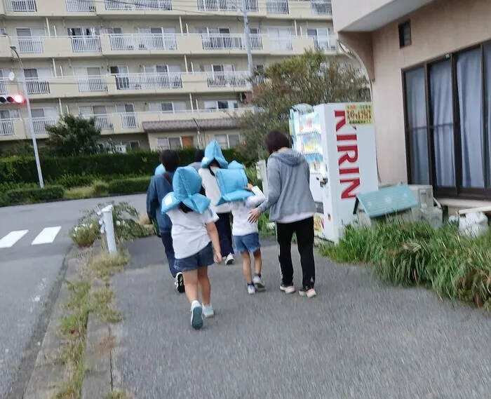  ペンギンのあしあと　池の上/避難訓練