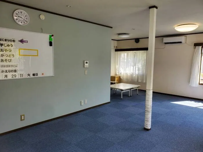  ペンギンのあしあと　池の上/開所しました。体験参加募集しています。