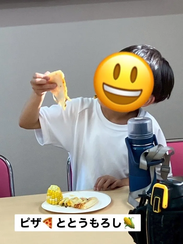 放課後等デイサービスめ・ぶき/お誕生日会おやつ🍕