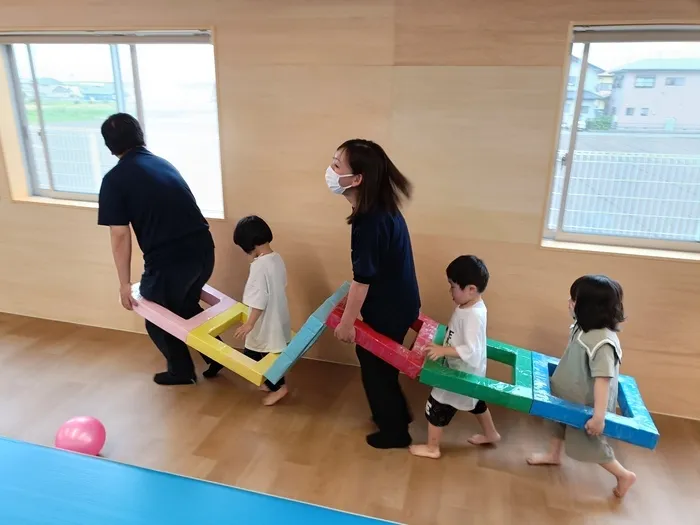 エンジョイウェルヴィレッジ/🚃でんしゃごっこ