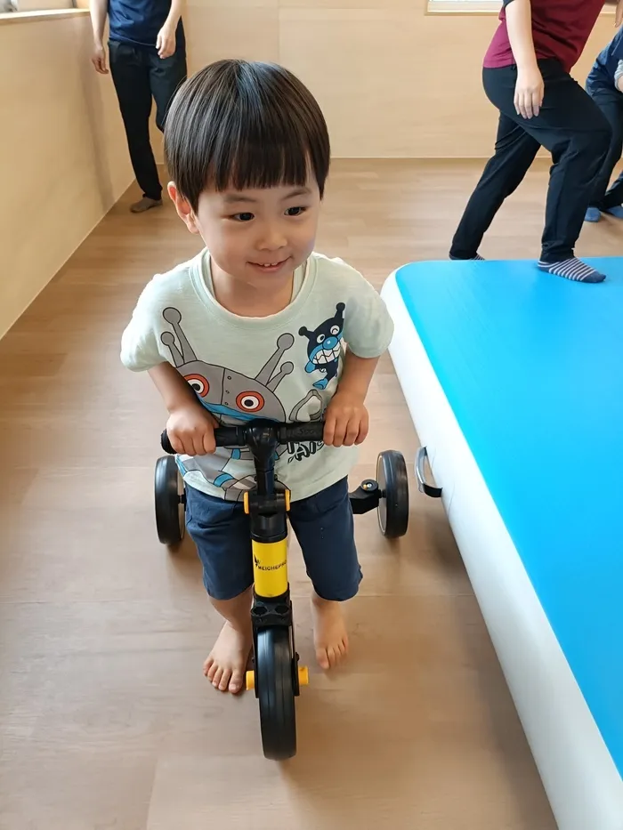 エンジョイウェルヴィレッジ/速い速い🛵