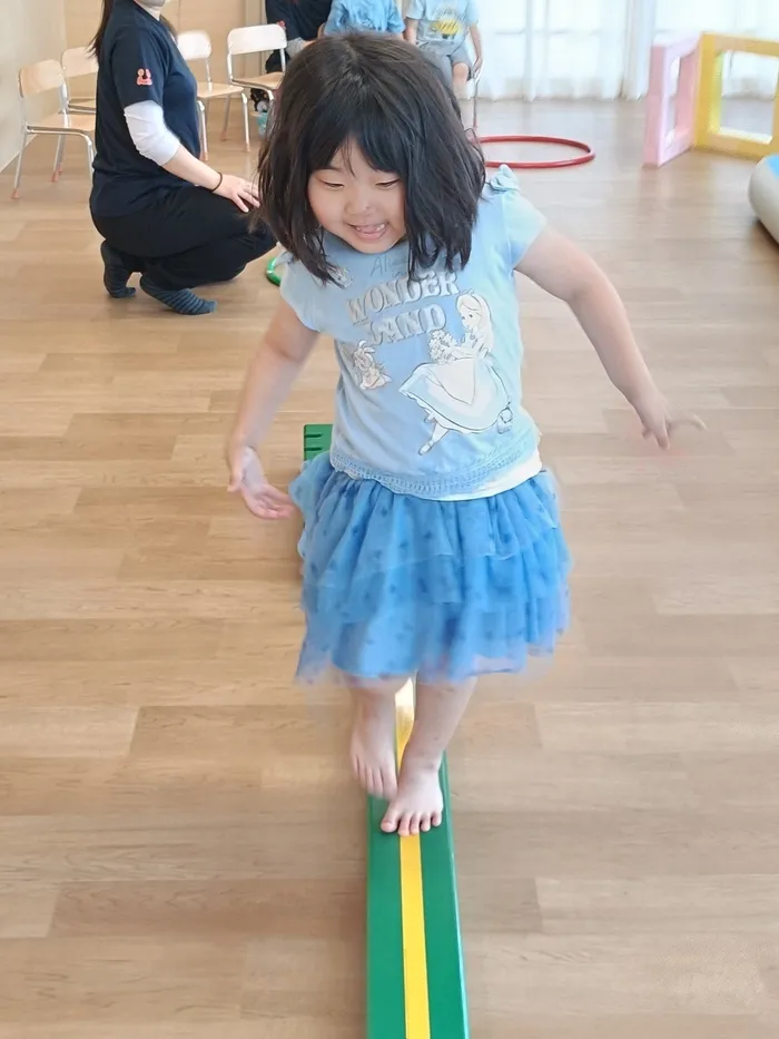 エンジョイウェルヴィレッジ/おっとっと🎶