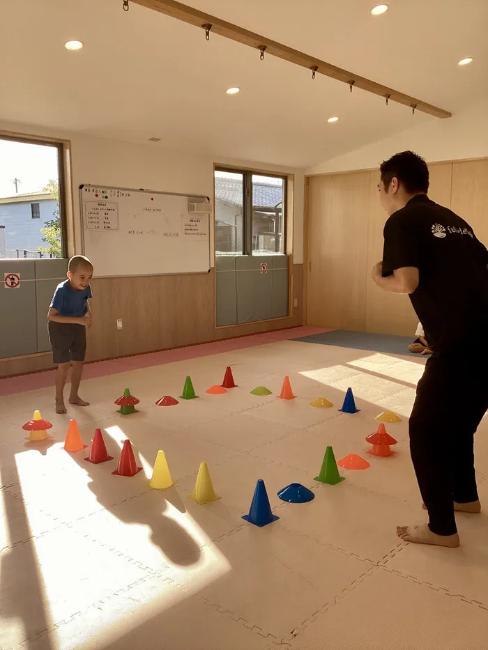 運動療育センター　ぐらんど（水巻教室）/鬼ごっこも本気で！