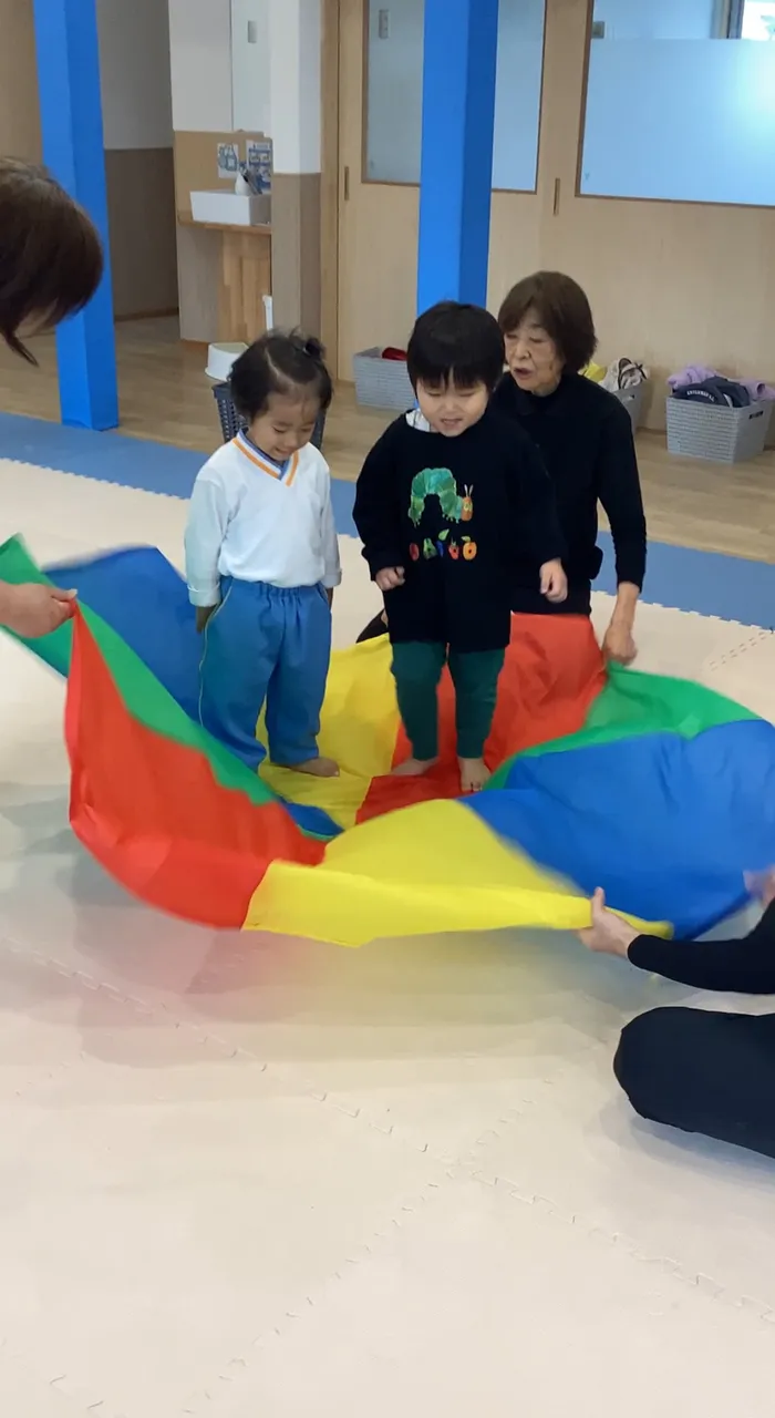 運動療育センター　ぐらんど（水巻教室）/パラバルーン導入しました♪