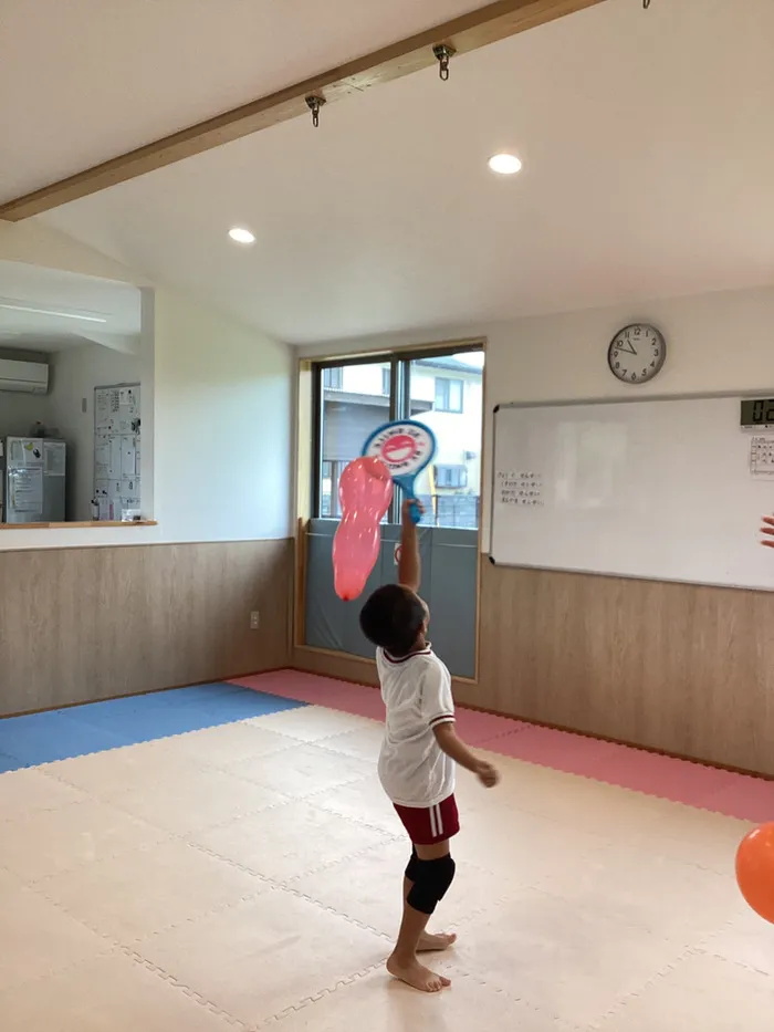 運動療育センター　ぐらんど（水巻教室）/丸い風船のつもりだったんです、、、。