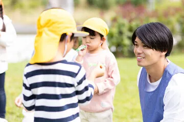 児発・放デイ「スモールステップ のあ」/スタッフの専門性・育成環境
