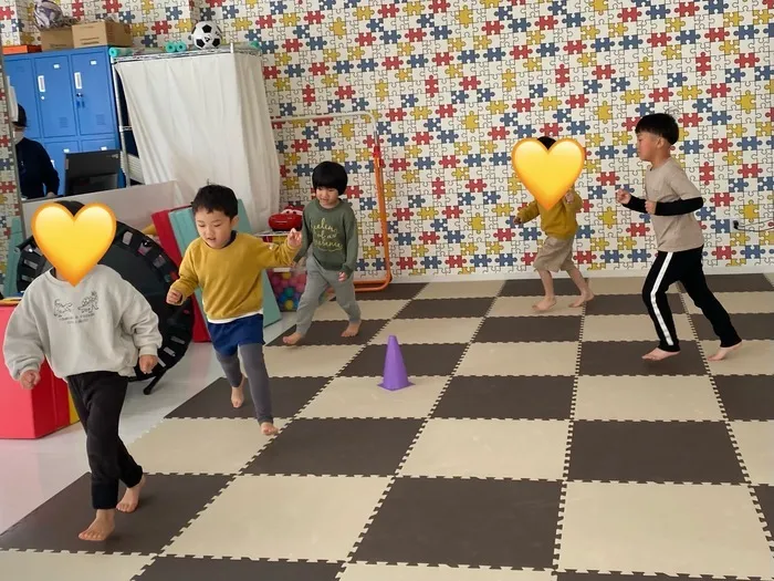 キッズプラス　理学療法士・言語聴覚士・作業療法士　在籍中！