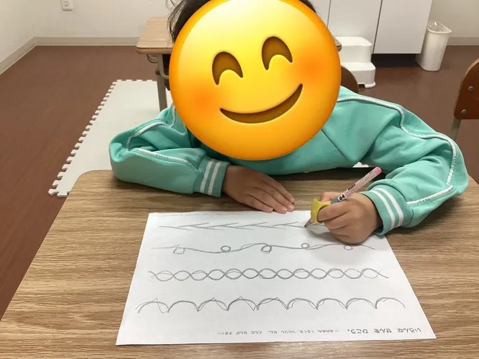 ぱれっと【7/1新規OP】/✏️ なぞり書きで集中タイム！