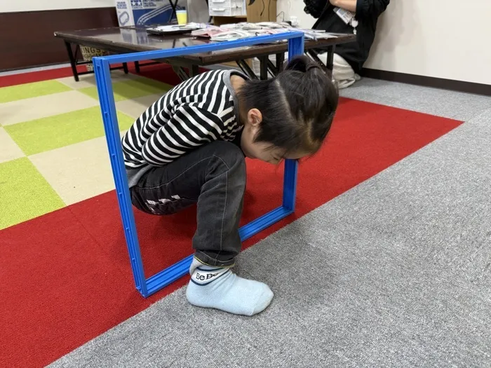 放課後等デイサービス　ウィズユー　大阪　住之江公園/くぐれるかな？