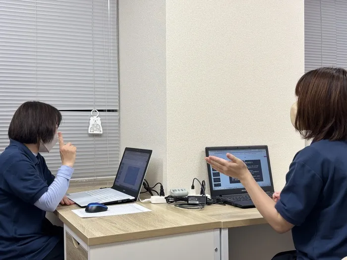 【リハビリ・送迎】多機能型発達支援ヘレナ【重症心身障がい児】/スタッフの専門性・育成環境