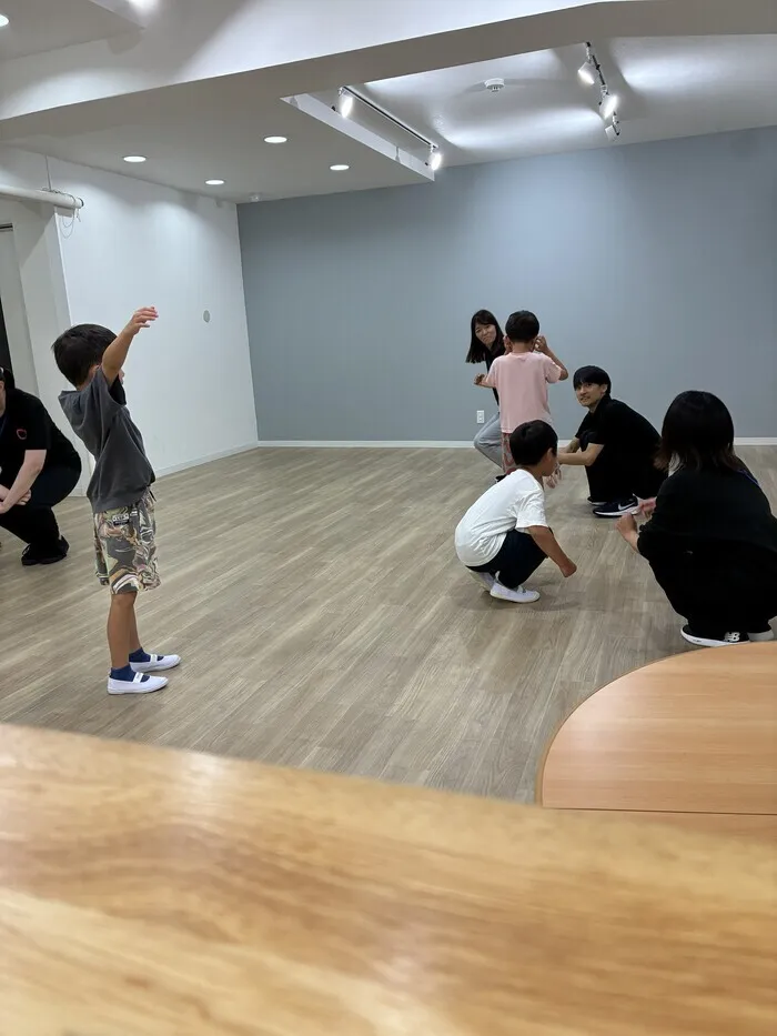 児童発達支援・放課後等デイサービス・保育所等訪問支援　Himawari⁺ Academy 西宮北口校/よく聞いてね①