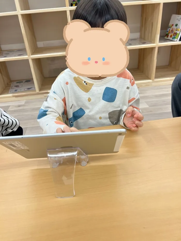 【全日空き有り☆10月オープン】　児童発達支援　Lino生野店/タブレット学習をしました✒️