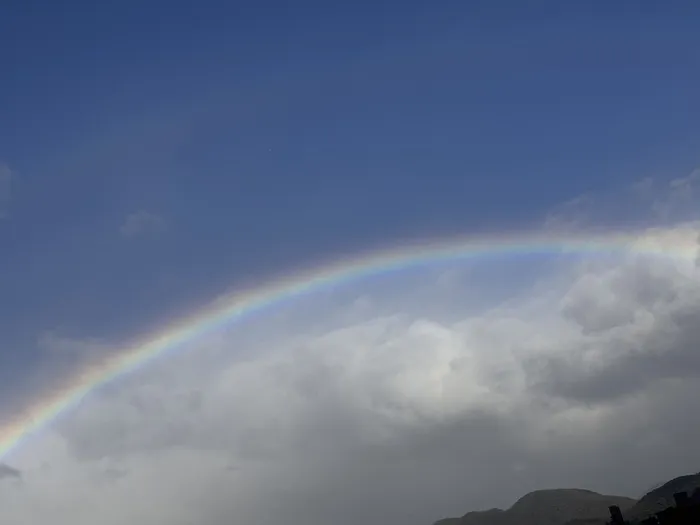 まなぶん/朝起きたら虹🌈が！