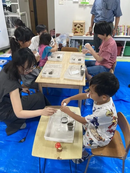 教員、心理士、保育士、理学療法士など、有資格者による多角的支援を提供　児童発達支援　放課後等デイサービス　Nest/イベントの様子