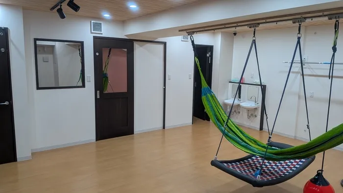 〈園からの平日送迎あり・運動療育〉 MIRAwithスクール STEP　川口教室