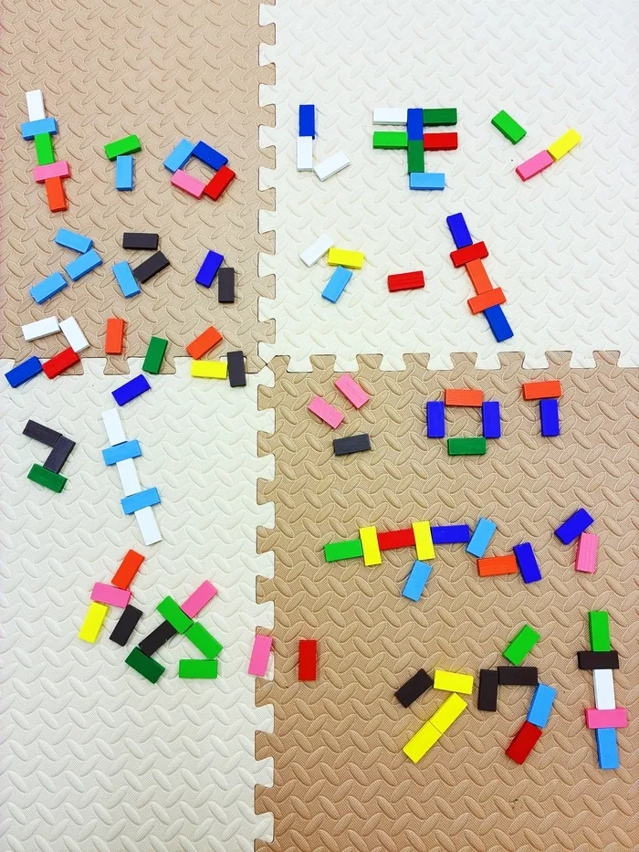 放課後等デイサービス　ウィズ・ユー三軒茶屋/ドミノで文字づくり 〜ひとりで考え、ひとりで完成〜