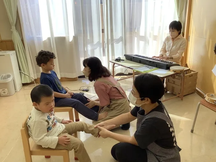 【空き有・見学可】中川地域ケアプラザルークスなかがわ/♪音楽療法プログラム♪