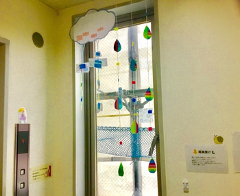 LITALICOジュニア所沢教室/「梅雨の窓飾り」