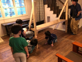 ジュニアサポートリンク/スタッフの専門性・育成環境