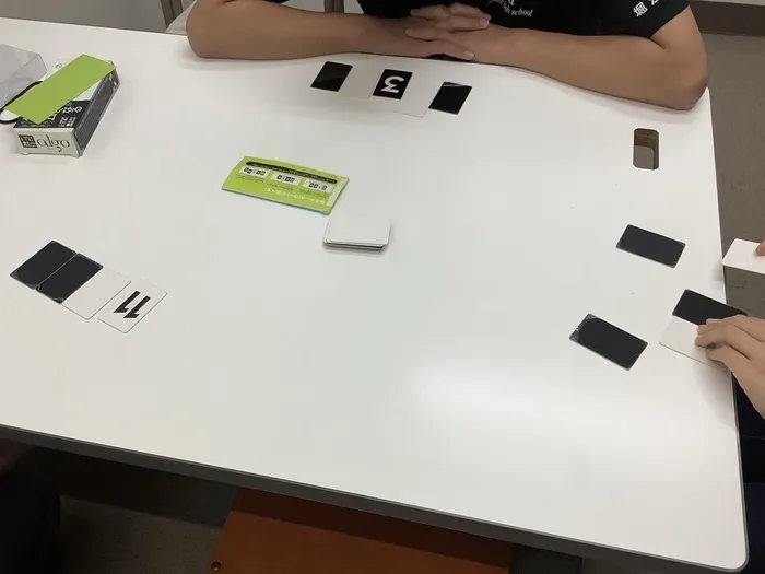放課後等デイサービスクラップ/数字推理ゲーム「algo」💡