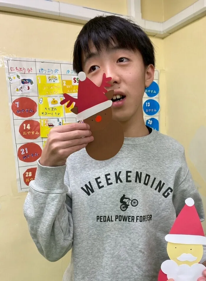 ライズ児童デイサービスやこう幸/2025.12.1(木)「クリスマス工作」