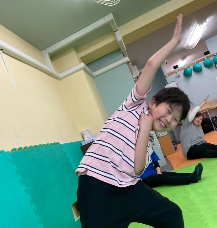 ライズ児童デイサービスやこう幸/2025.4.30(水)「ダンス」