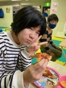 ライズ児童デイサービス蒔田駅前/デリバリーピザを食べよう🍕