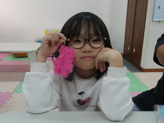 放課後等デイサービス事業所どり〜むはうす/11/19(水)　モール人形制作