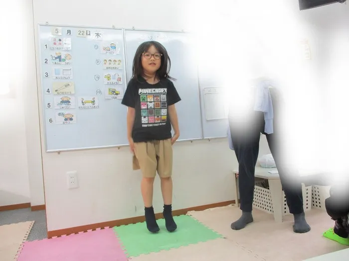 放課後等デイサービス事業所どり〜むはうす/5/22(木)　ジェスチャークイズ